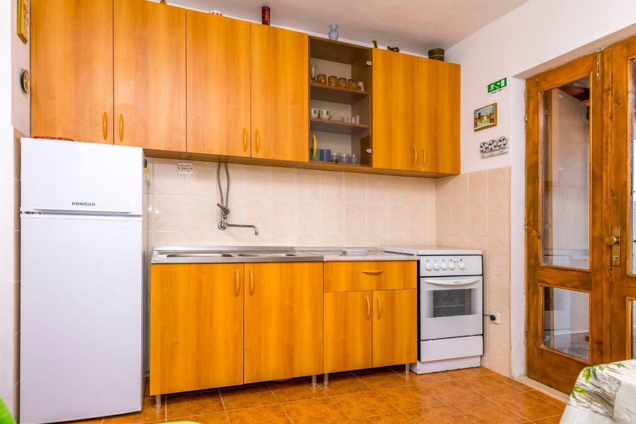 Apartment Bozo Ražanj Exterior foto