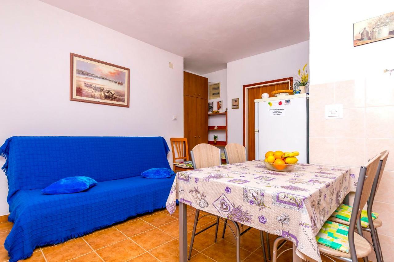 Apartment Bozo Ražanj Exterior foto