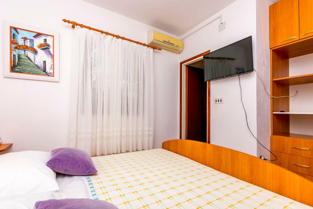 Apartment Bozo Ražanj Exterior foto